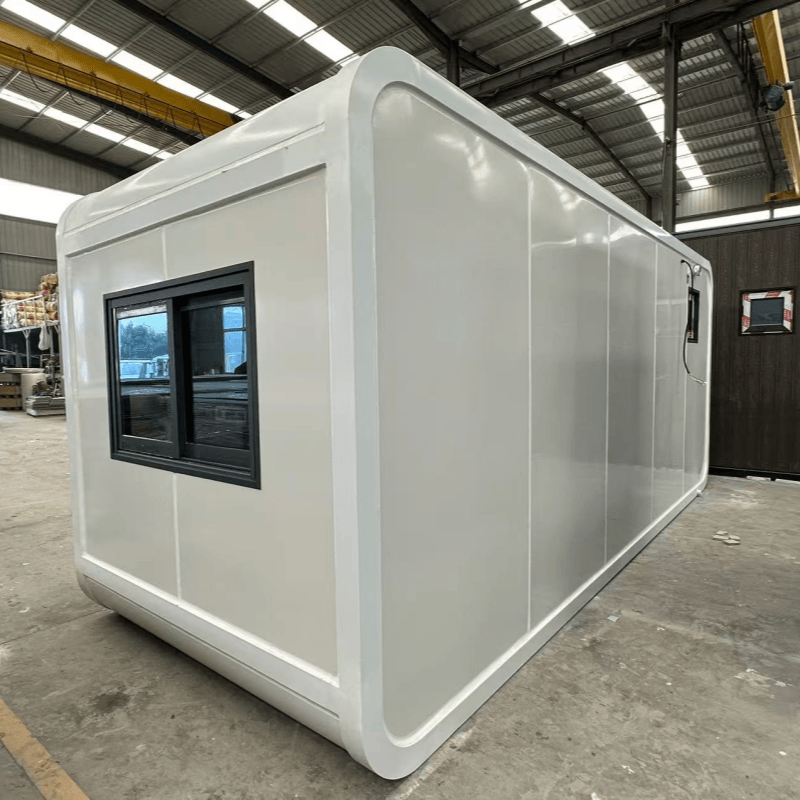 High-Quality 20ft Compact Budget Prefab Apple Cabin with Private Bathroom for Outdoor Glamping Factory, Factories