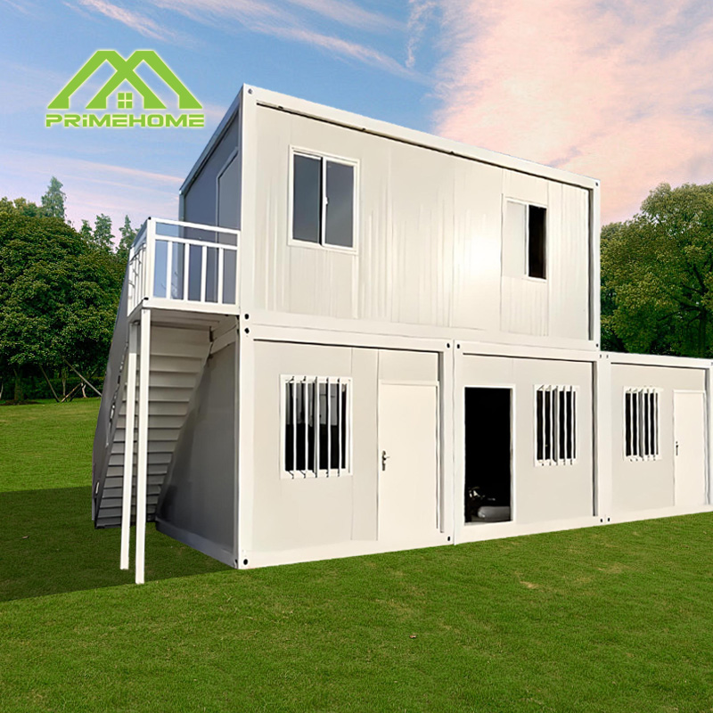 Mobile prefabricated house with kitchen and bathroom