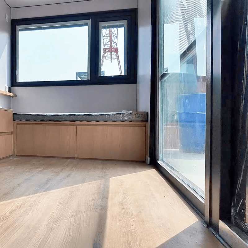 Wholesale Hot Selling 20ft 40ft Removable Apple Capsule Cabin with Detachable Mobile Trailer EU Approved Garden Prefab Home for Villas Resorts Manufacturers, Factory