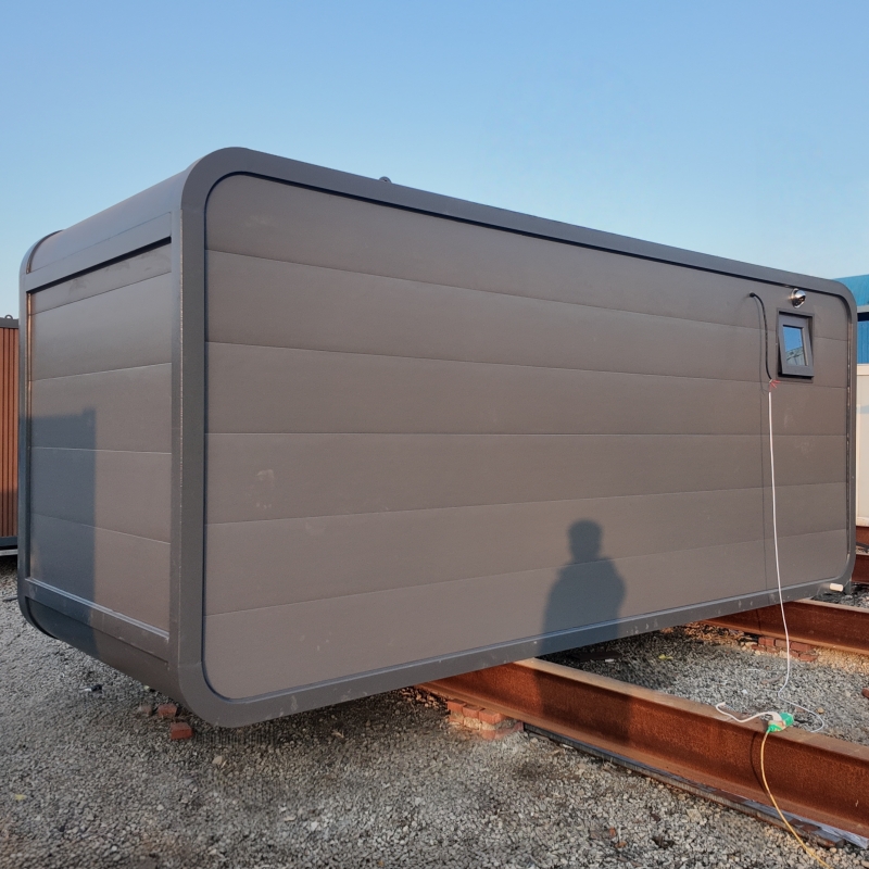 Custom Weatherproof Metal Carved Panel Apple Cabin Anti-Corrosion Modular Lodge for Long-Term Outdoor Scenic Use Supplier, Factories