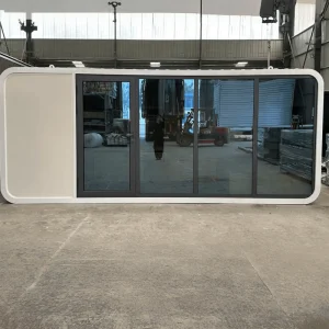 High-Quality 20ft Compact Budget Prefab Apple Cabin with Private Bathroom for Outdoor Glamping