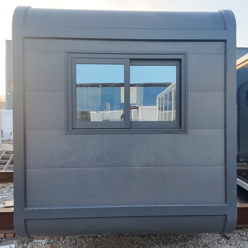 Custom Weatherproof Metal Carved Panel Apple Cabin Anti-Corrosion Modular Lodge for Long-Term Outdoor Scenic Use Supplier, Factories
