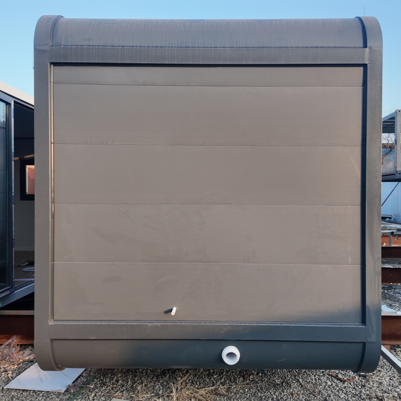 Custom Weatherproof Metal Carved Panel Apple Cabin Anti-Corrosion Modular Lodge for Long-Term Outdoor Scenic Use Supplier, Factories