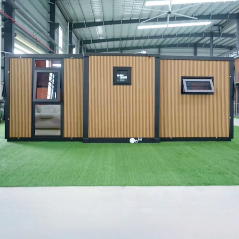 China Modern Wooden Grille Design Prefab Home Expandable Container House for Scenic Homestay Tourist Temporary Lodging Manufacturers, Factories