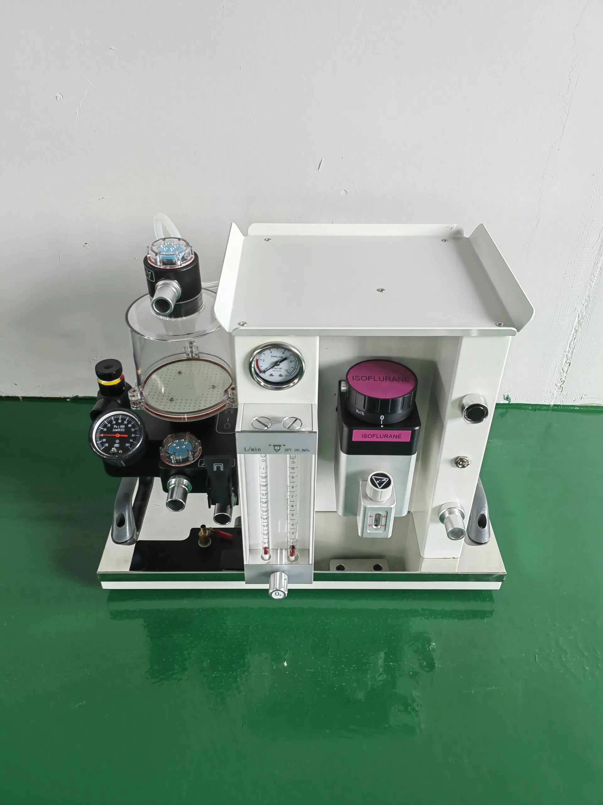Máquina de anestesia portátil ligera alimentada por batería con control de vaporizador