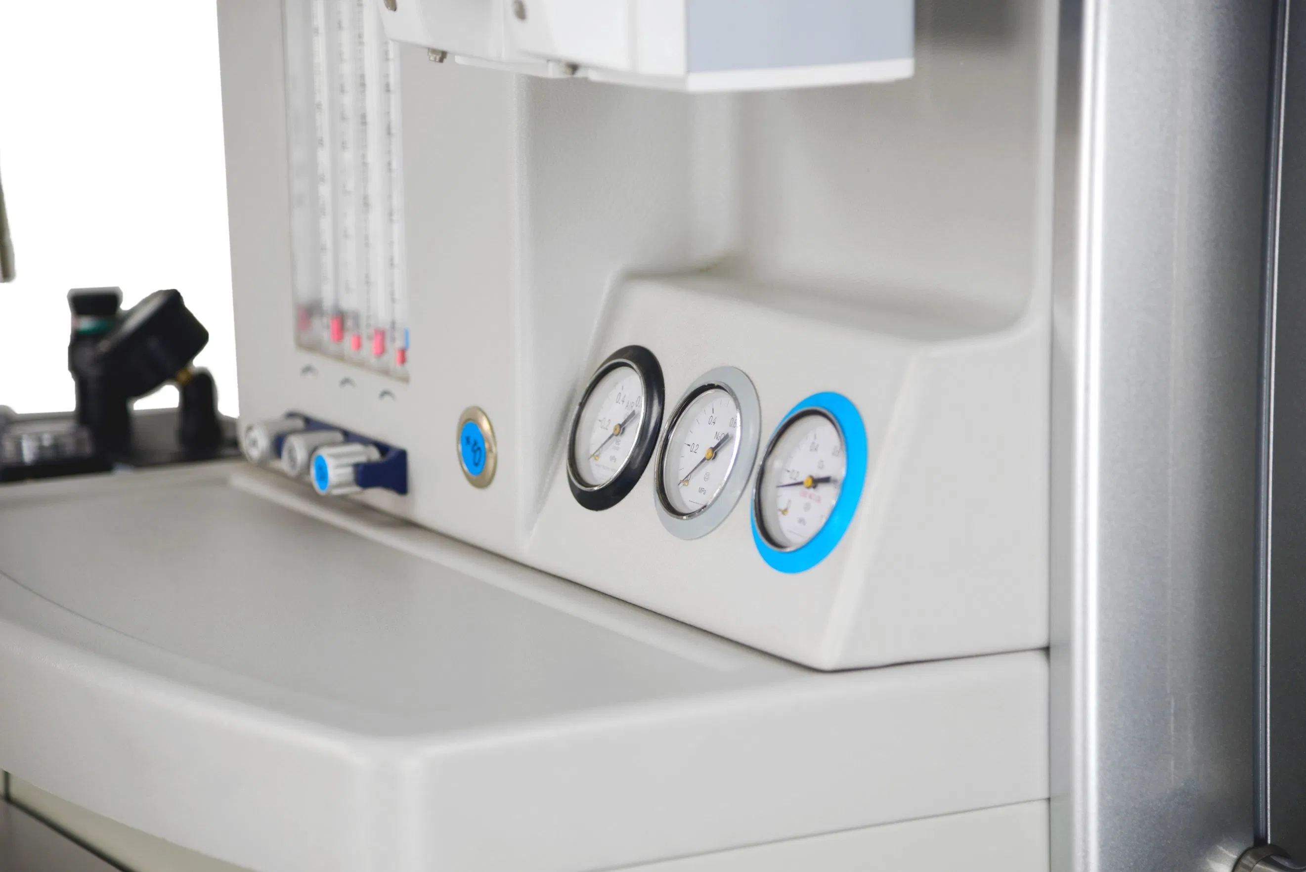 10.4" Mostrar Máquina de Anestesia Móvil Multifuncional Monitor Hospitalario Vaporizador Máquina de Anestesia