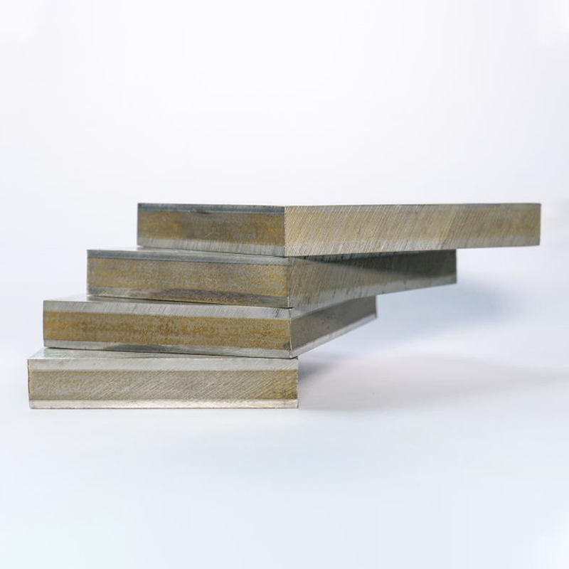 Q345r+S31603 8+2/10+2 Q370qe+316L 16+3 Q235A+1Cr13 8+2 Q345r+304 16+2/8+2 Ks Ss/Cr Stainless Steel Carbon Clad Steel Plate