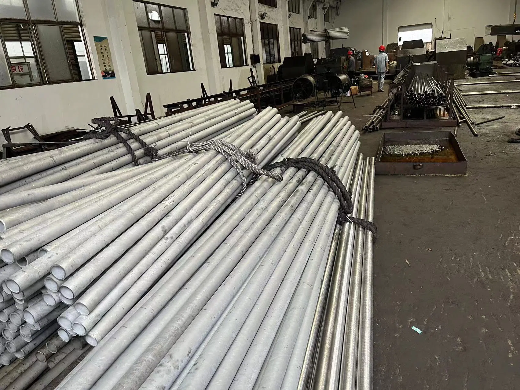 ASTM A312m Hot Rolled S31803 DN80 Sch40 Heat Exchanger Pipe 304L Super Duplex 310S 309S 2507 Square/Round Tubes 201 304 316L 321 Stainless Steel Tube Price