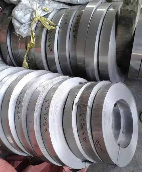 ASTM AISI JIS Precision Hot/Cold Rolled 0.01-3mm SUS301 Ss 201 304 304L 316 316L 317 321 309S Stainless Steel Thin Strip with No. 1 2b 4K 8K Surface Brushed