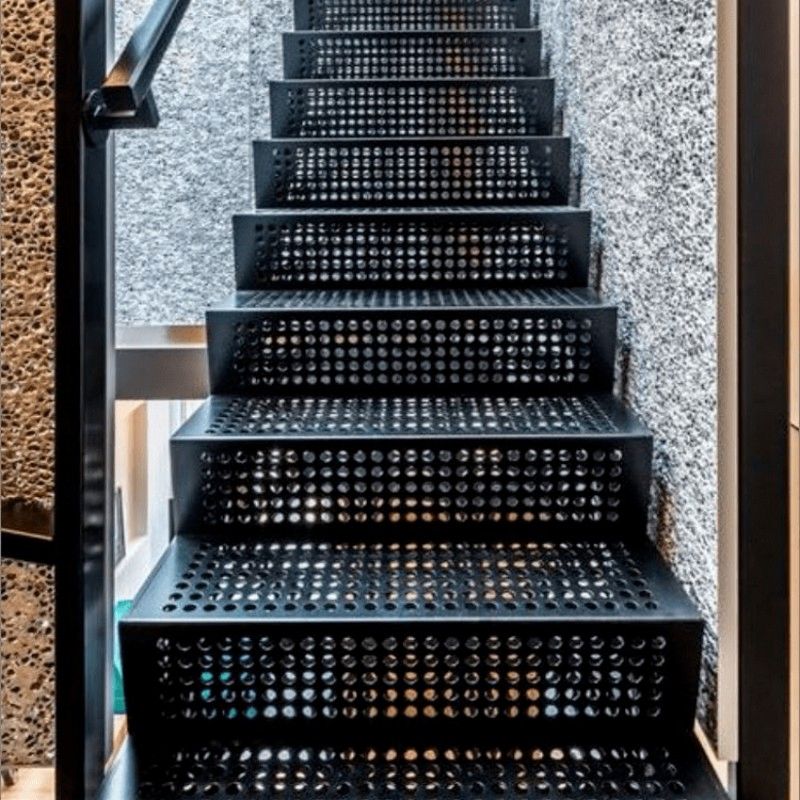 Hot Dipped Galvanized Powder Coated Steel Stainless Steel Aluminum Perforated Metal Sheet Stair Treads Customized Styles and Colors