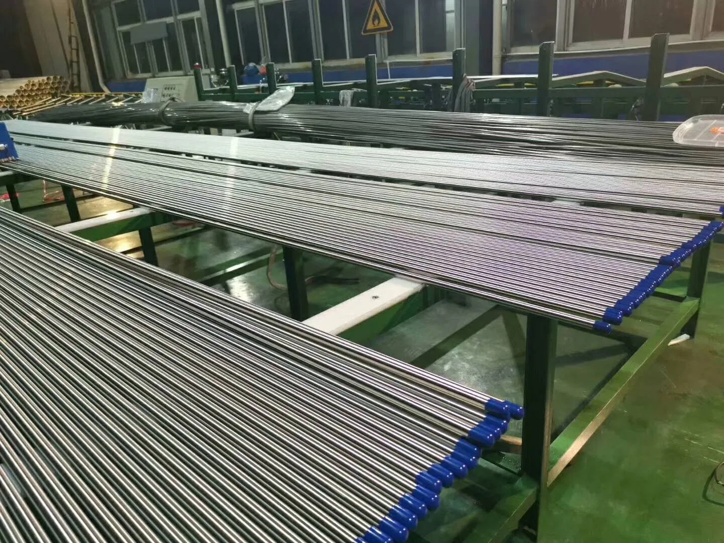 AISI 304 304L 9.0mm Thickness Stainless Steel Seamless Pipe 316 316L 904L