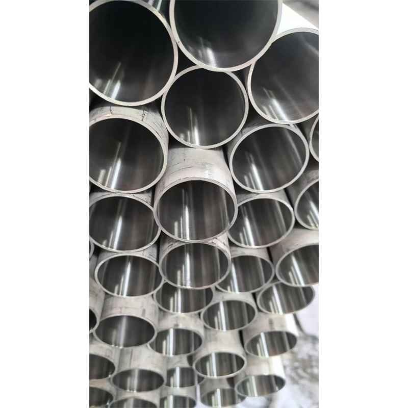 Rust - Inhibiting 316L Stainless Steel Welded Pipe ASTM A270 for Marine Engineering with Bright Annealed
