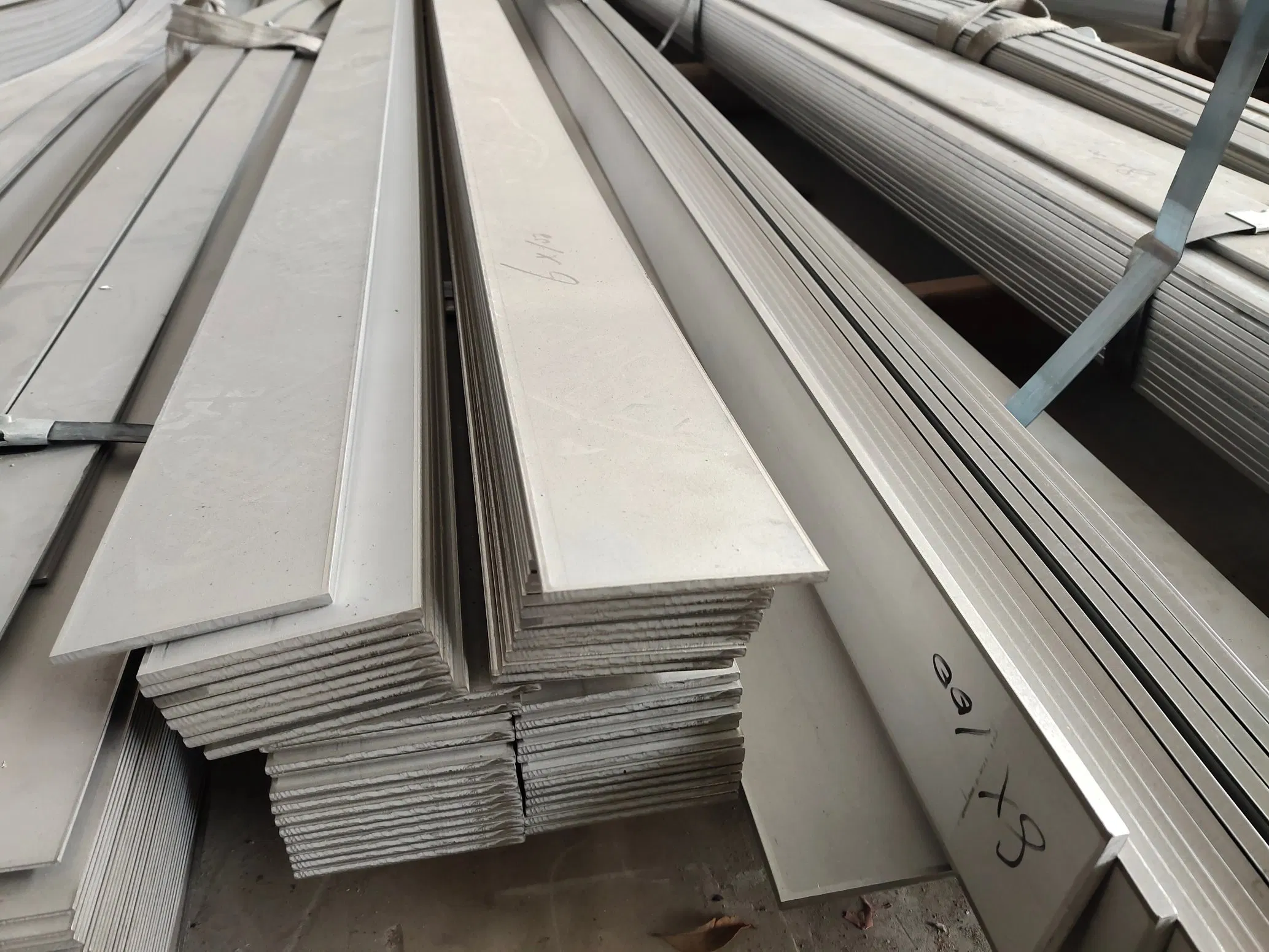 Hot Sale Ss Flat Bar En1.4301 Stainless Steel 304 Flat Bar Weight