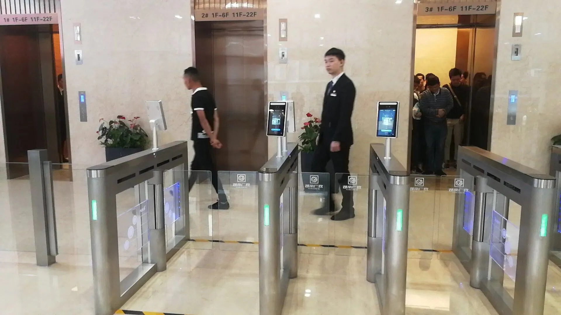 Non-Contact High Accurate Body Temperature Detection Measurement/Time Attendance Face Recognition Door Access System