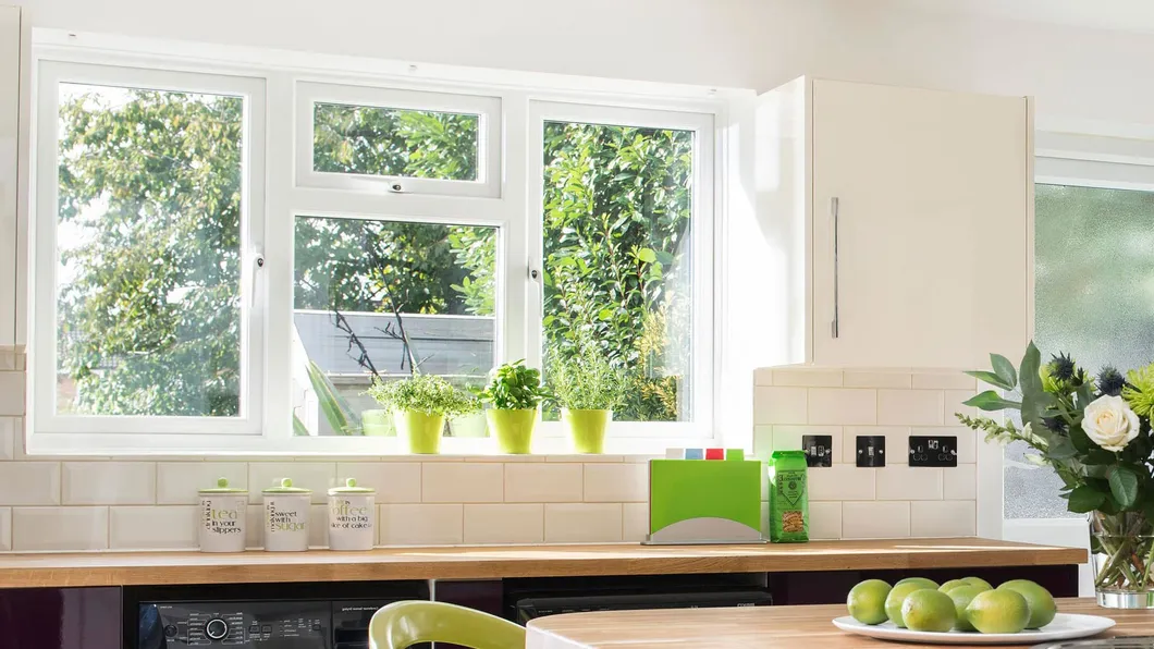 Diseño de ventana deslizante moderno personalizado