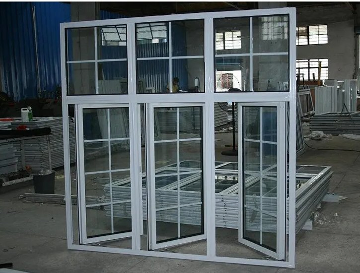 Diseño moderno de parrilla vidrio templado recubrimiento en polvo doble acristalamiento metal insonorizado aluminio ventana de casement triple deslizante aluminio hierro forjado
