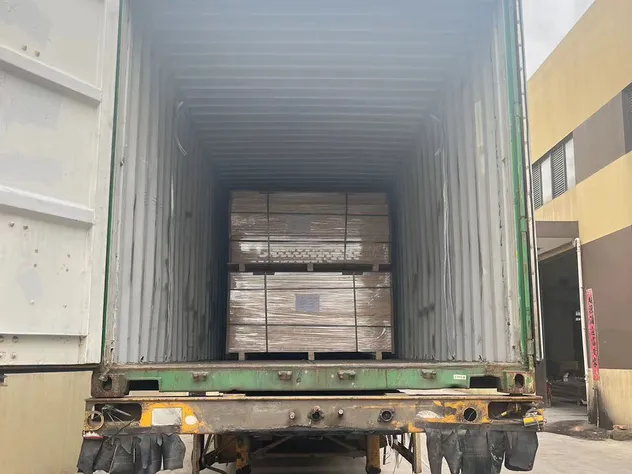 Embalaje de ventanas de aluminio en pallet