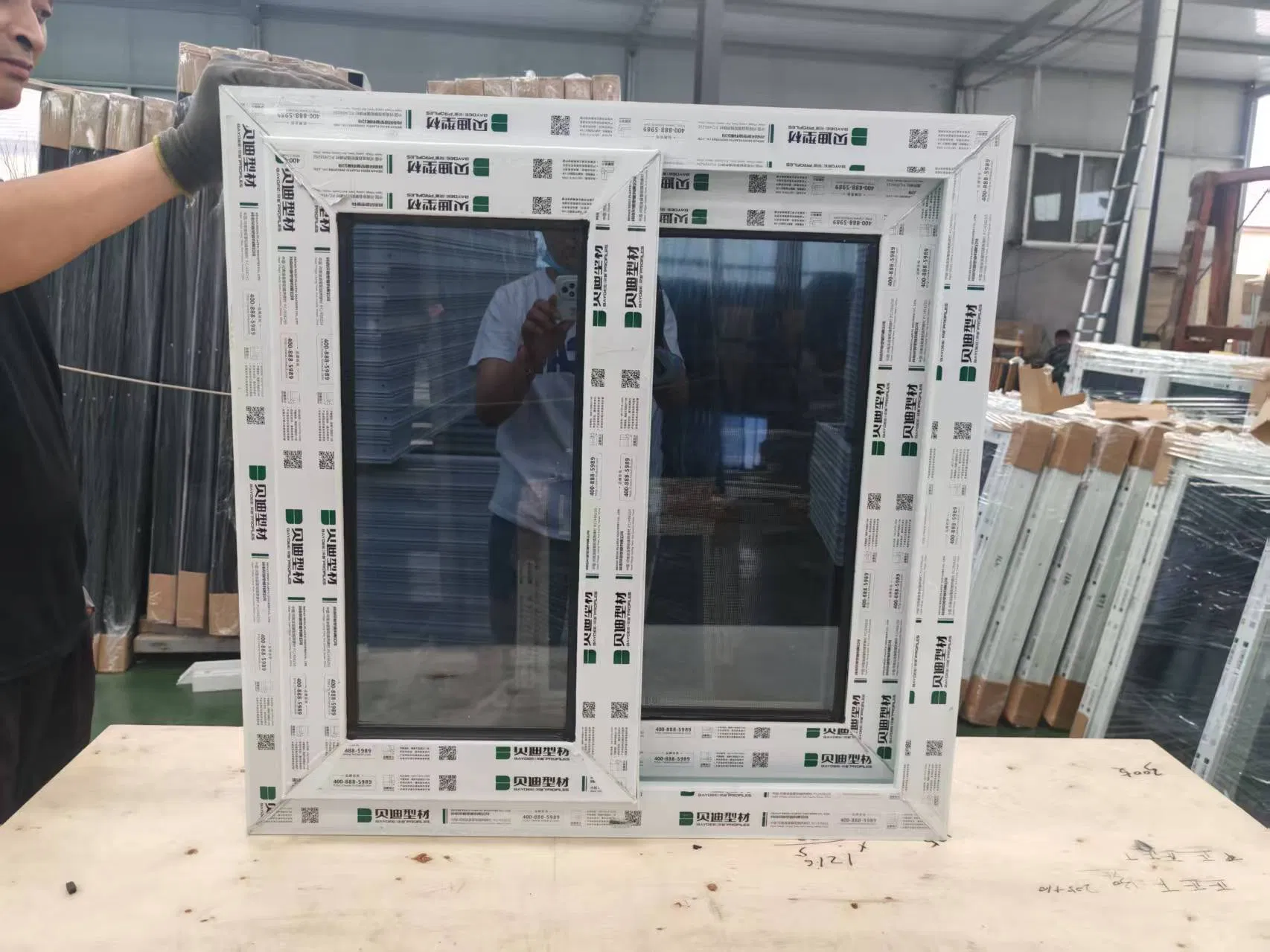 Venta Directa de Fábrica Ventanas Deslizantes de UPVC PVC con Vidrio de Impacto Huracanado para Bahamas