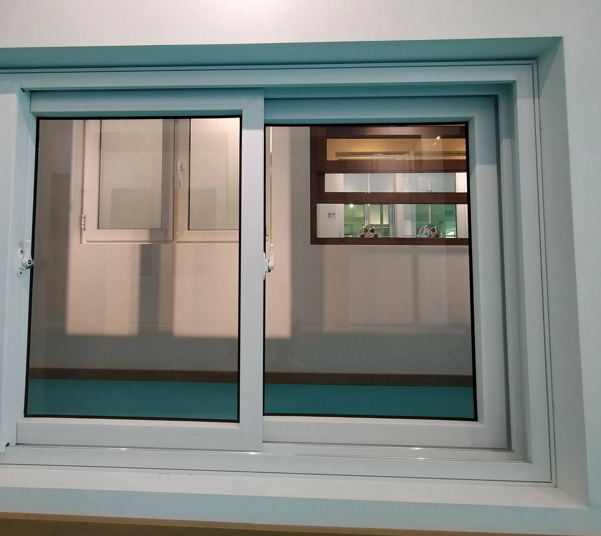 Aprobación de Florida Ventanas Deslizantes de PVC Resistentes a Impactos y a Huracanes
