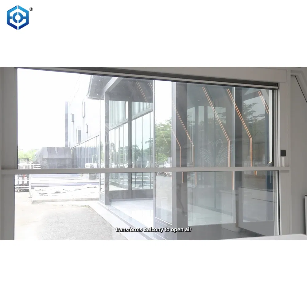 Ventana de balcón moderna de metal, aluminio y vidrio con sistema de deslizamiento vertical eléctrico de Villa Guillotine