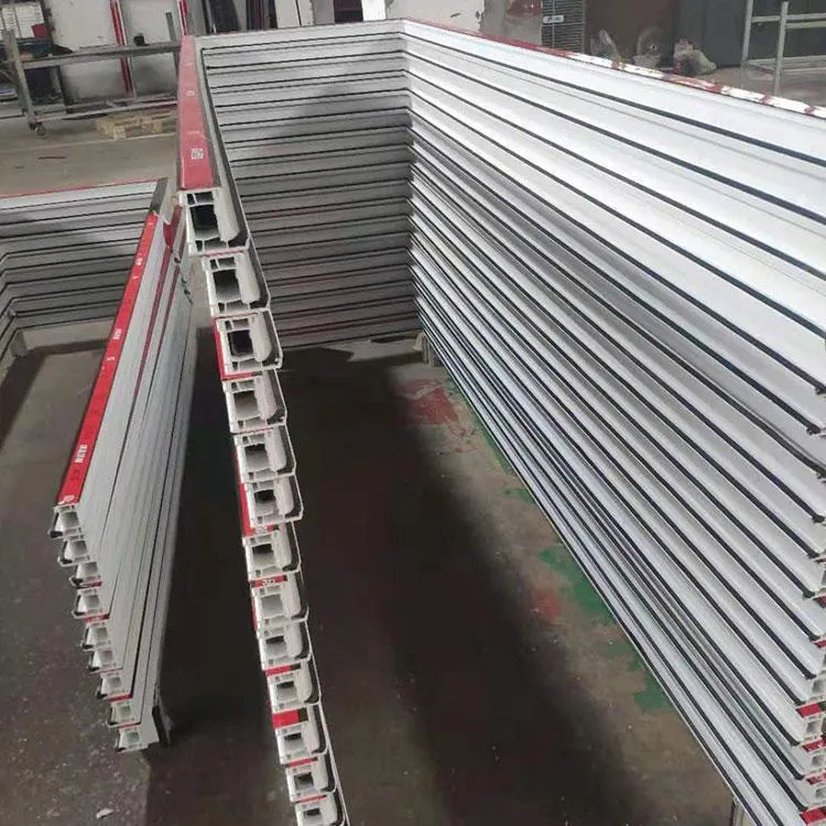Suministro de ventanas colgantes de PVC comercial, puertas abatibles, ventanas deslizantes en China