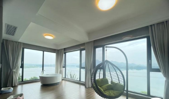 Vidrio de alta transparencia y bajo contenido de hierro, vista clara, balcón, ventana deslizante de aluminio con metal arqueado