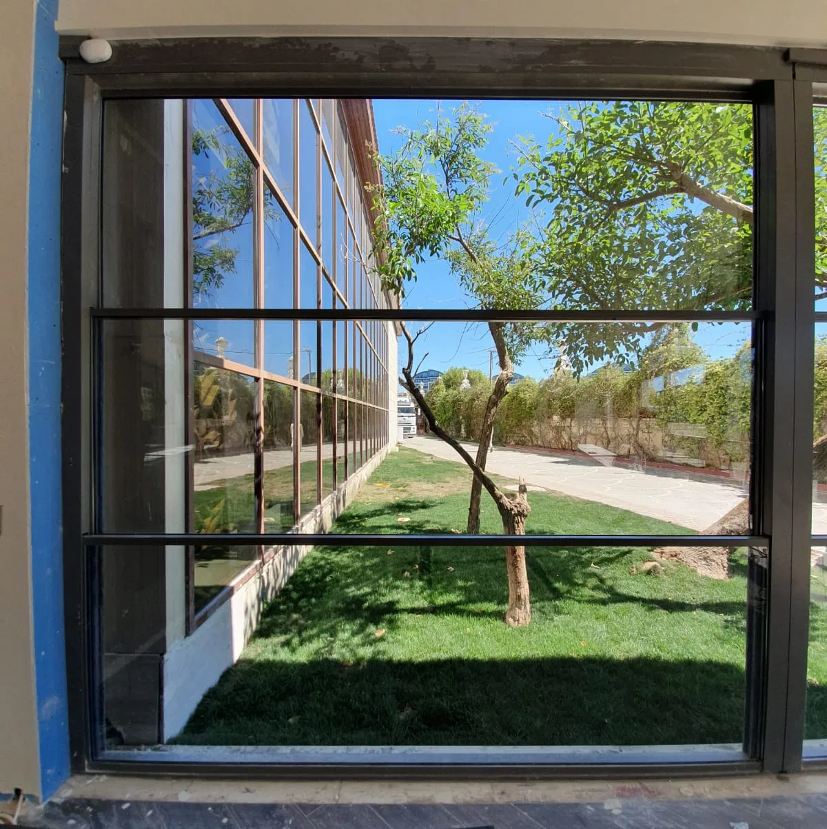 ventana comercial