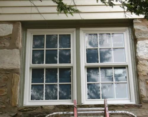Diseño de parrilla de plástico Ventanas deslizantes de PVC australiano Ventanas de UPVC