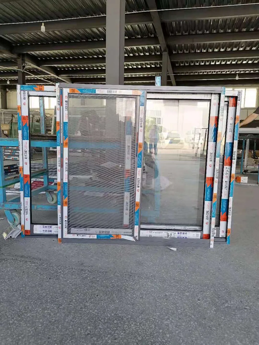 Ventana de aluminio aislante