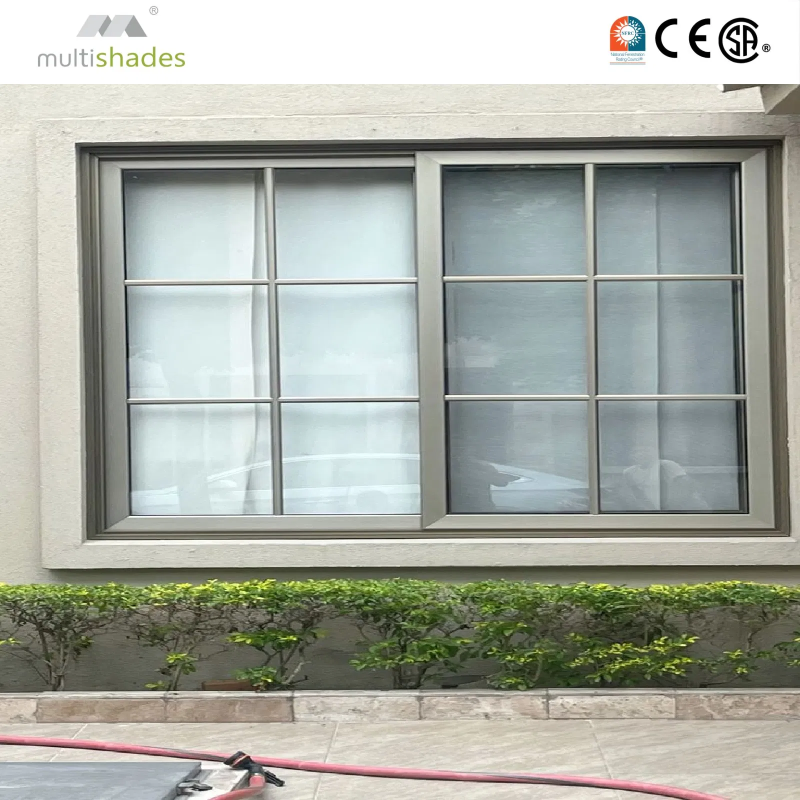 Ventana deslizante de aluminio de doble acristalamiento para dormitorio exterior de Multishades Villa, con apertura horizontal y pantalla, equipada con herrajes de marca reconocida