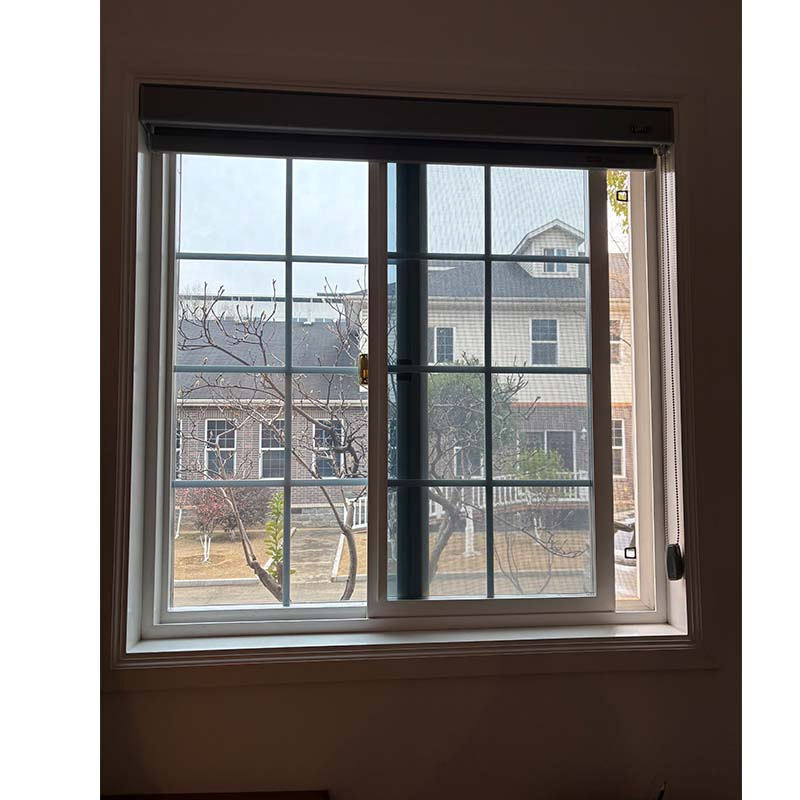 Fábrica de China Nafs Certificada Diseño de Parrilla Estilo Americano Ventanas de Doble Acristalamiento Flangadas UPVC Vinilo Ventanas Deslizantes con Aleta para Cocina Baño