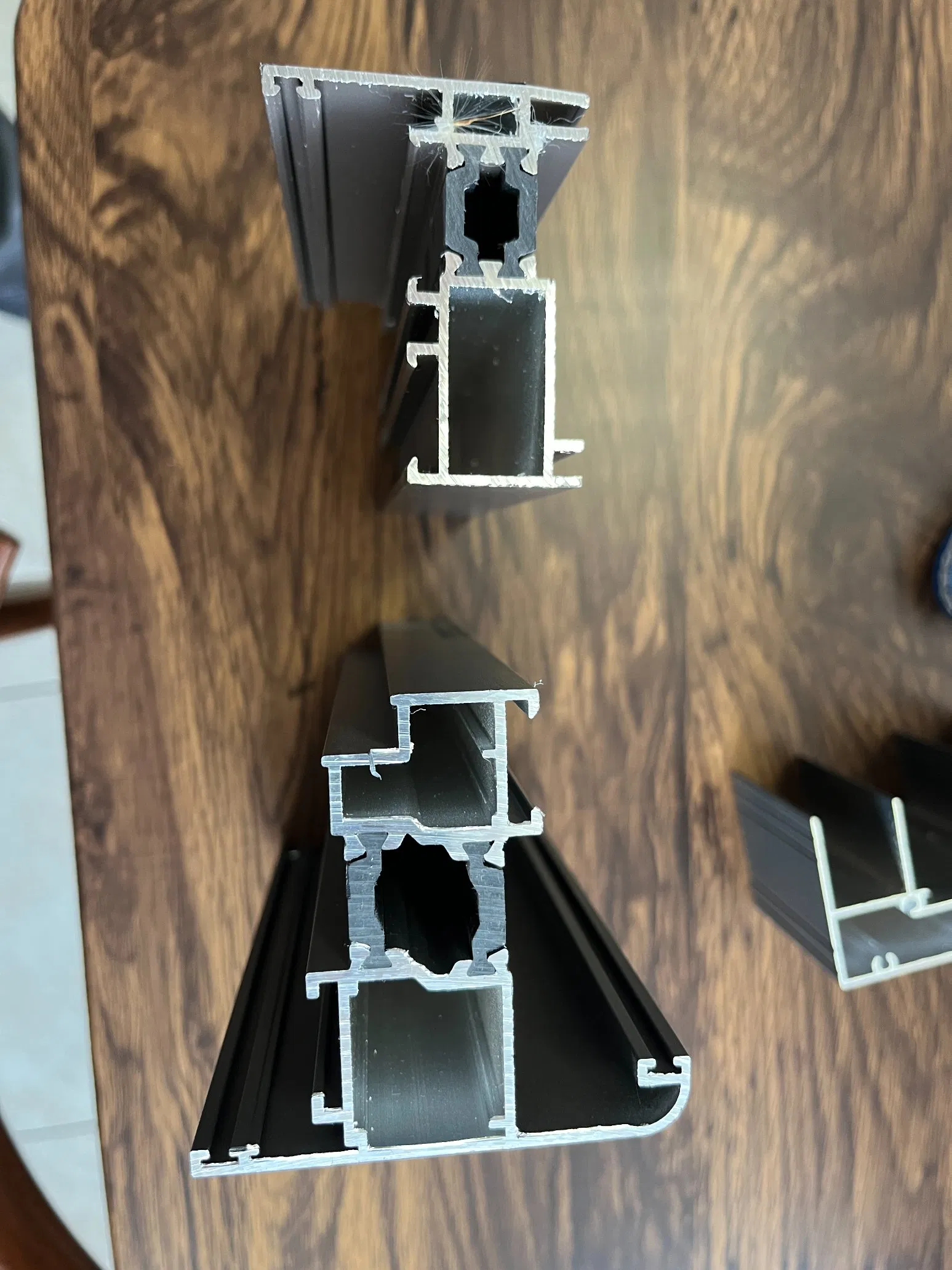 Ventanas deslizantes de vidrio de aleación de aluminio resistentes a la corrosión, de tamaño personalizable, para exteriores, de alta resistencia, para villas y edificios comerciales