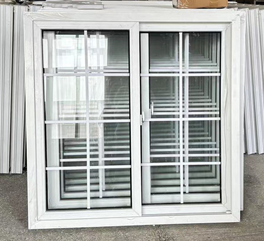 Diseño de parrilla personalizada ventana deslizante de vidrio doble tintado de PVC UPVC