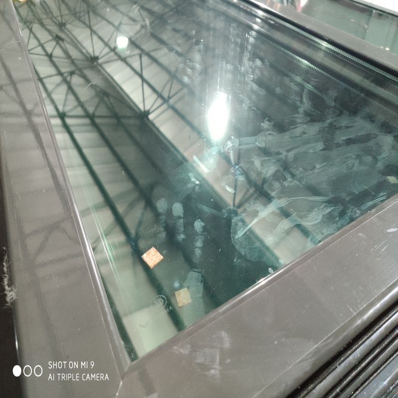 As2047 Ventanas corredizas de aluminio australiano con vidrio doble templado y pantalla de fibra de vidrio inoxidable