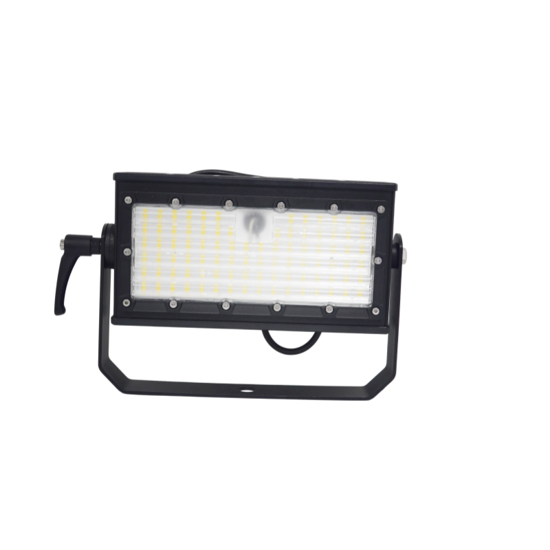 Torre de luz de inundación de alto mástil robusta LED para iluminación de sitios de trabajo en minería Conssin