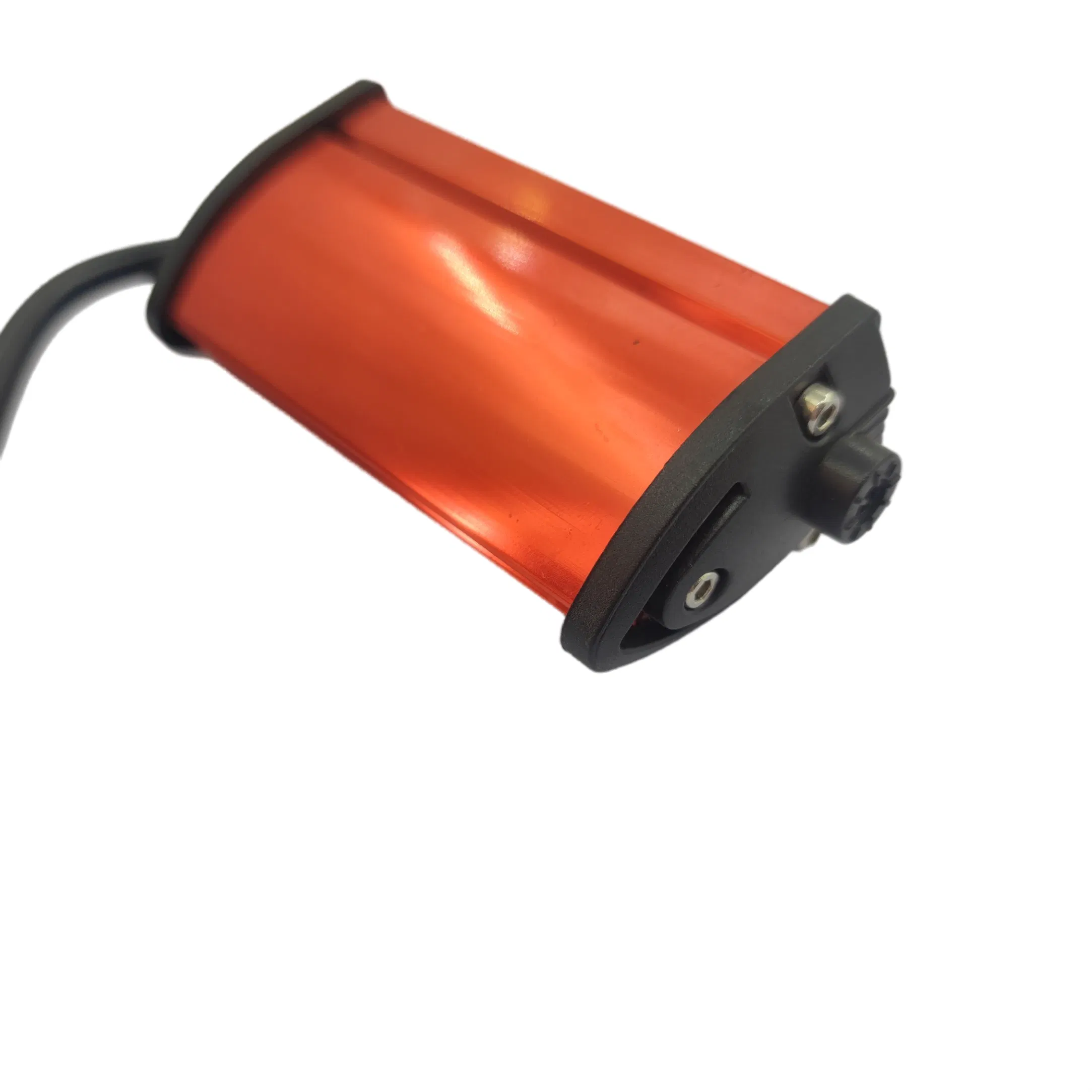 Faro LED de alta potencia a prueba de agua con exterior naranja e intensidad