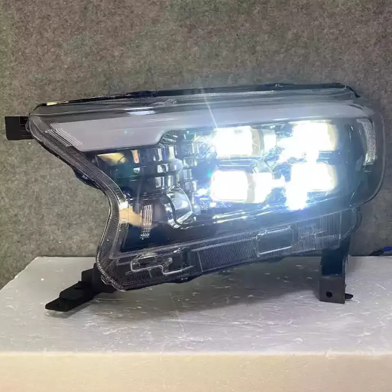 Faro LED para Ford Ranger T7 T8 - Diseño dinámico