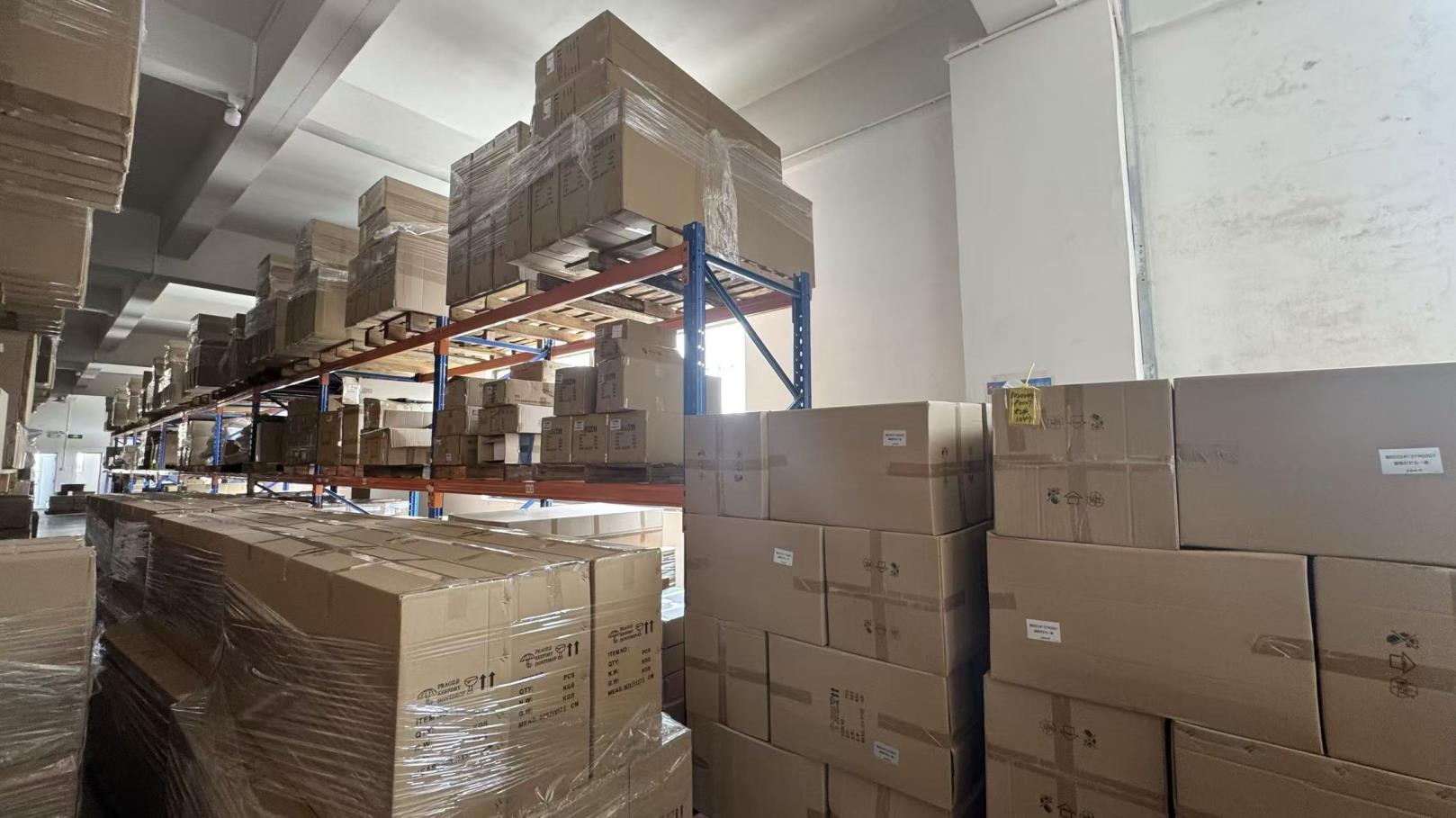 Almacén de productos terminados de Taktilo Light