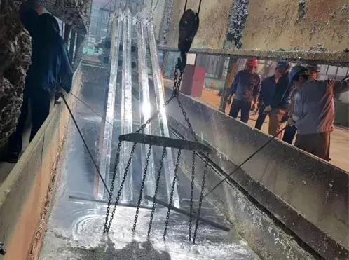 Proceso de galvanizado en caliente