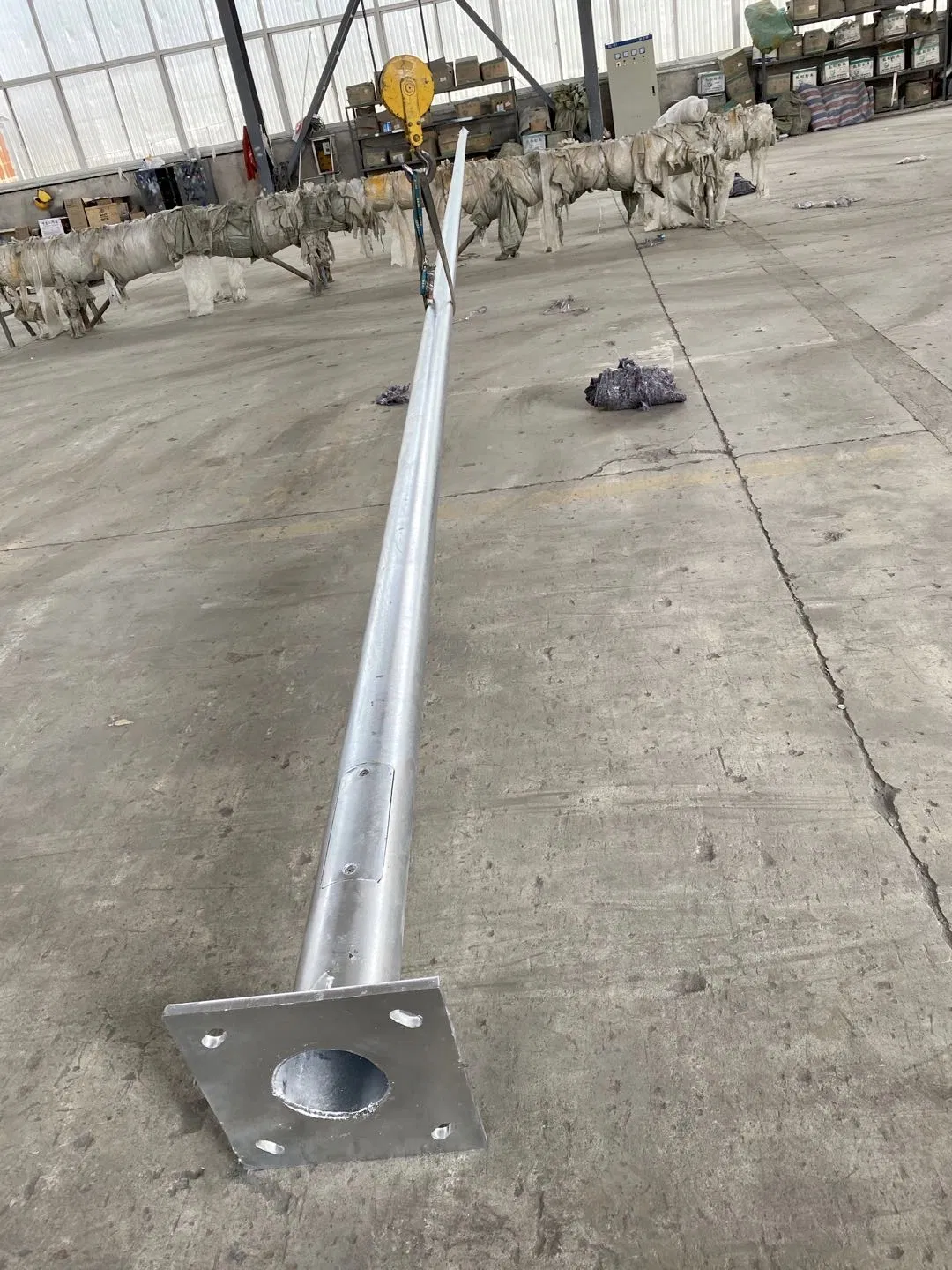 Venta Superior Poste de Luz Exterior Tapered Redondeado Galvanizado por Inmersión en Caliente 5-12m