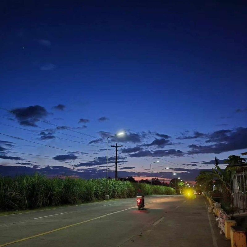 100W 120W IP66 Luces de Calle LED Solares Alimentadas por Energía Solar