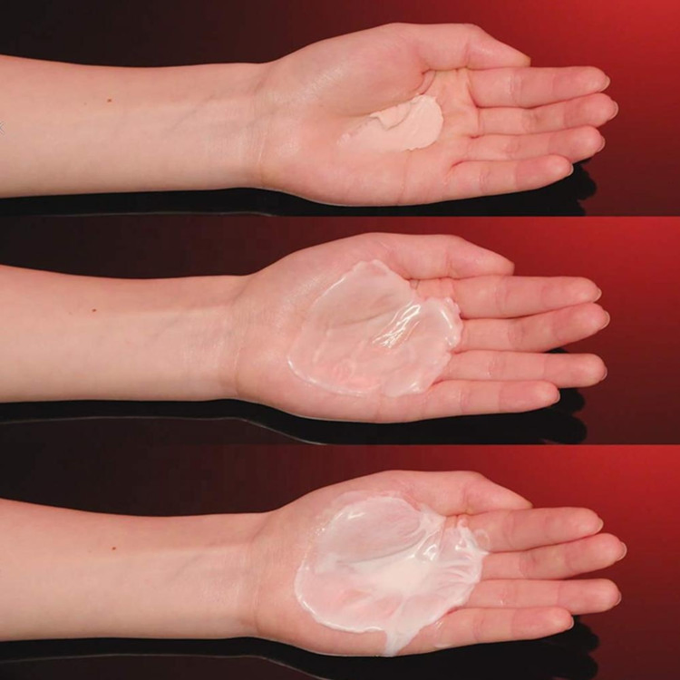 Balm de Limpeza com Textura de Leite Natural e Macio para Remoção de Maquiagem