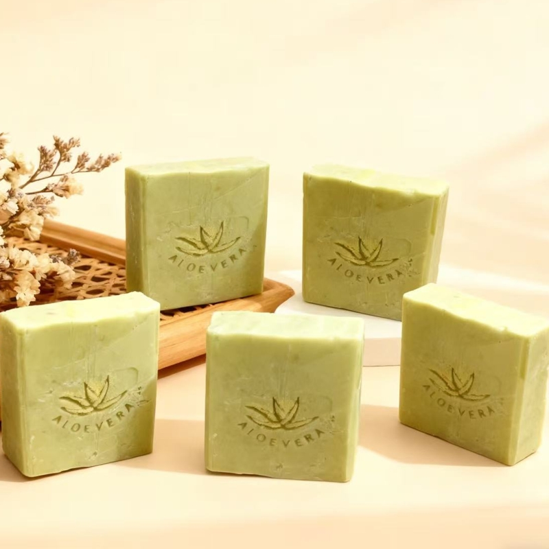 Preços promocionais de óleos essenciais orgânicos, aromaterapia e sabonete artesanal para limpeza e cuidados com a pele