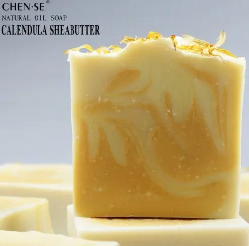 Sabonete Artesanal de Óleo Essencial Natural - Barra de Cuidados com Leite de Cabra, Mel e Rosa Nourishing
