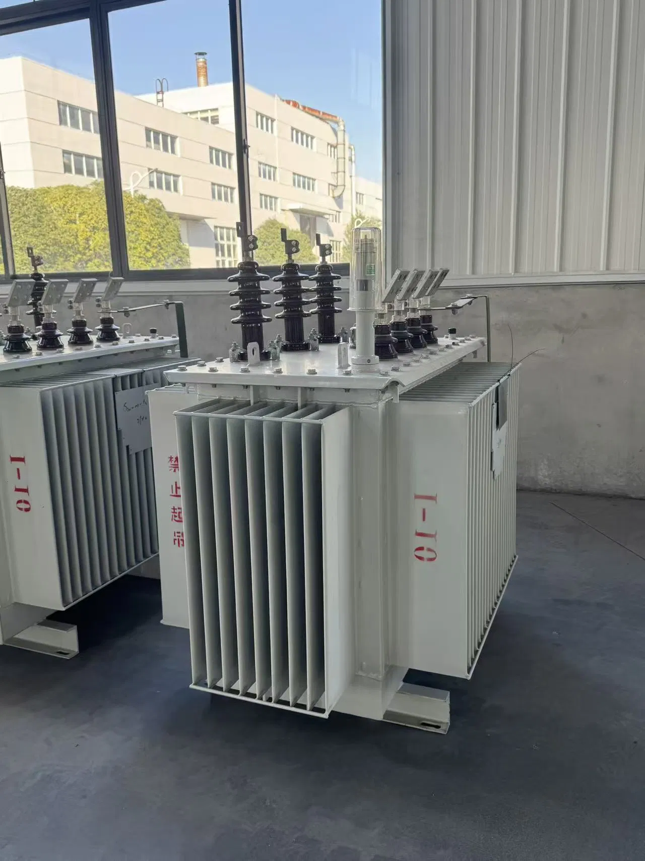 Single-Phase Oil-Immersed Low-Noise Corrosion-Resistant Distribution Transformer