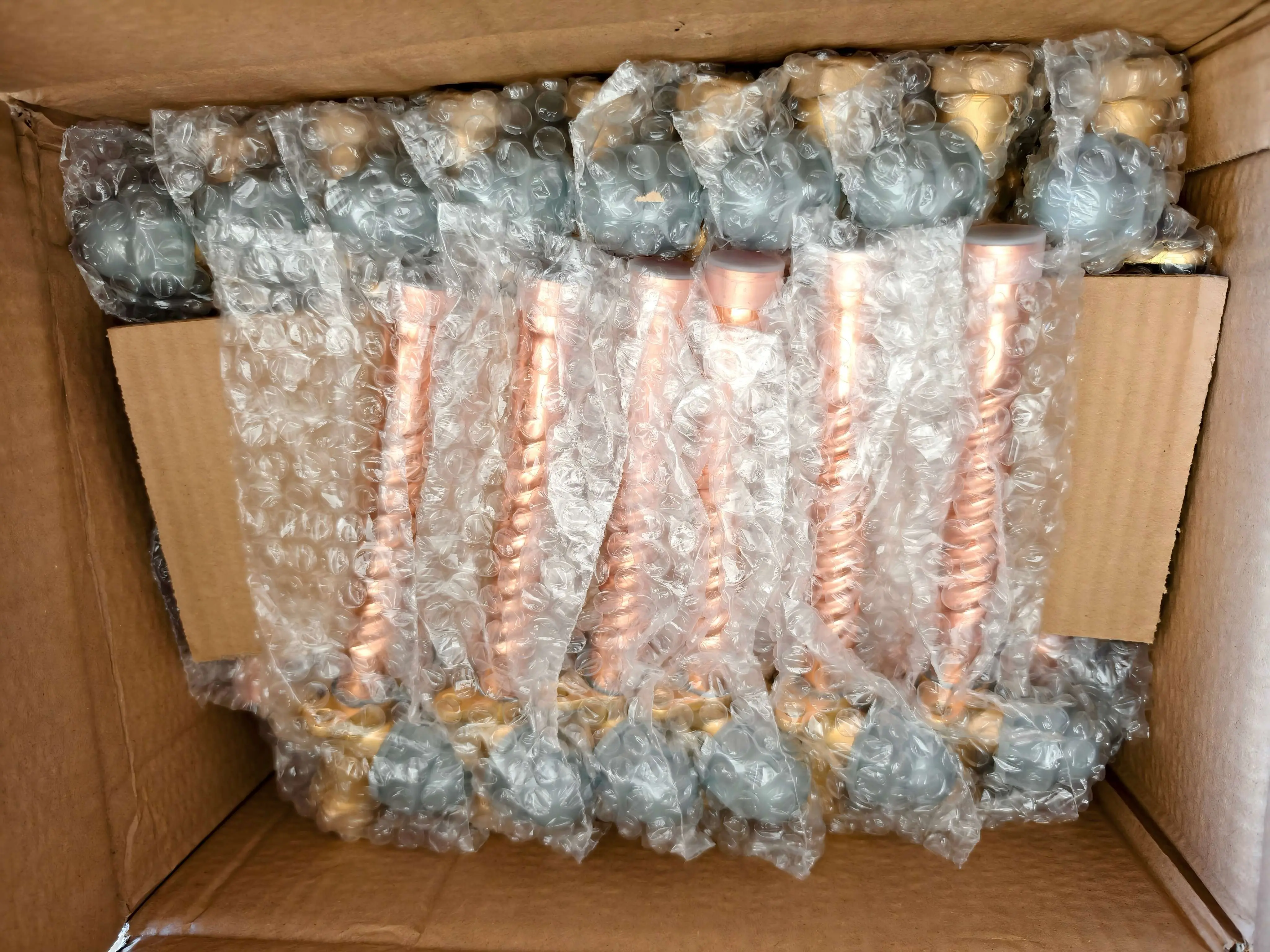 China TAOJUN Copper Split Valve 1/4-5/8 Inch L Bend Gas Stop for AC Outdoor Unit Factories, Factory