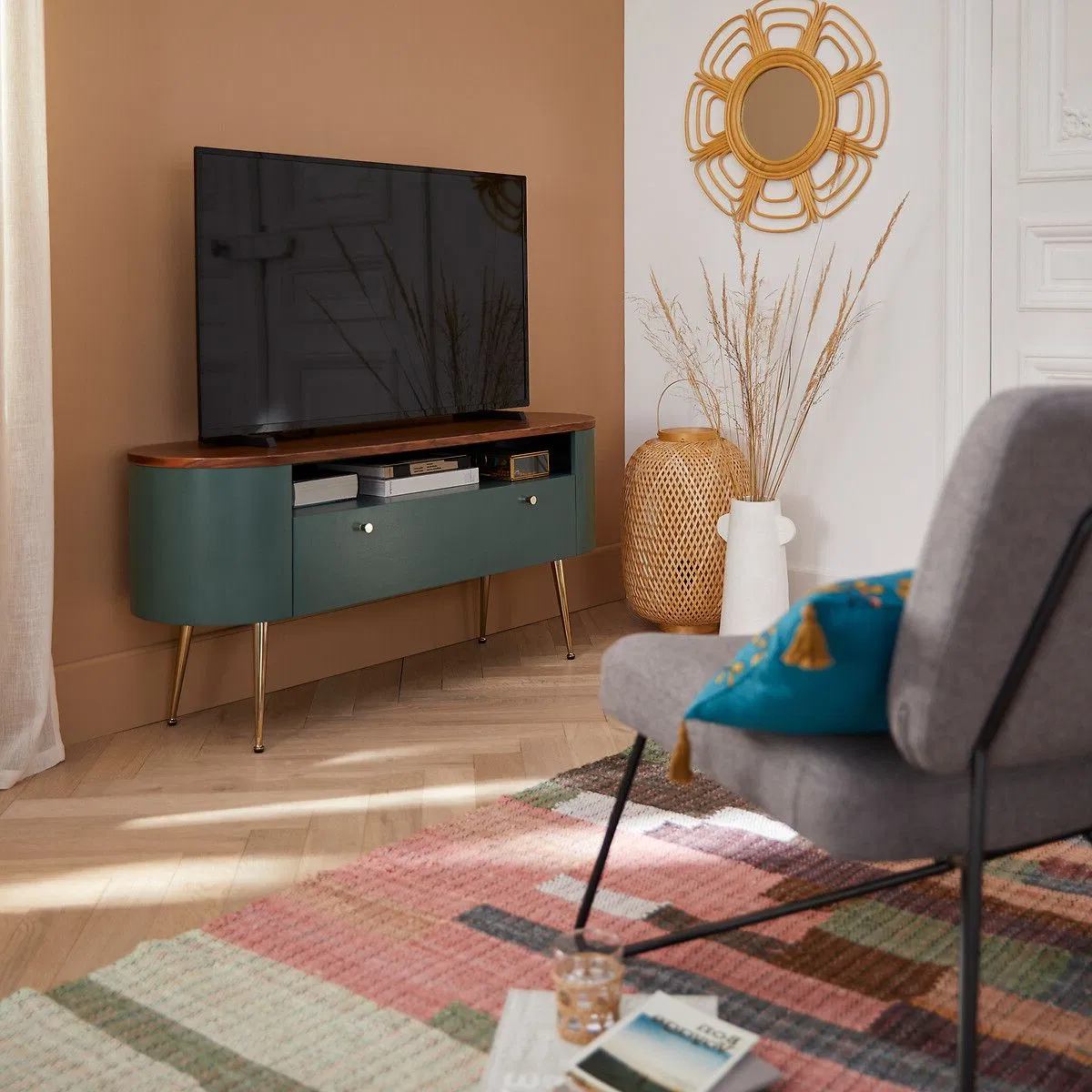 Minimalist Practical Solid Wood TV Stand with Metal Legs &amp; Open - Shelf Storage Cabinet for Living Room or Bedroom