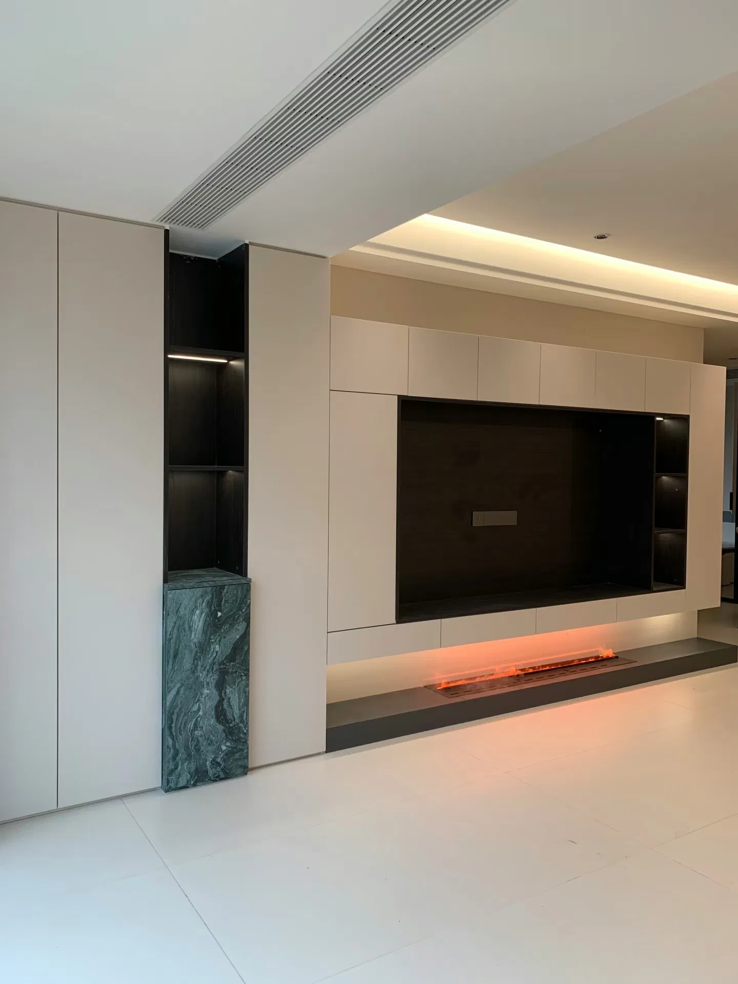 Minimalist Modern Living Room Movable Wooden Fireplace TV Stand Combination Wall Mounted Background Wall Cabinet