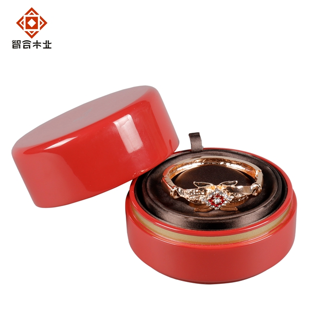 Wholesale Elegant High Gloss Handcrafted Small Wooden Jewelry Box for Rings and Necklaces