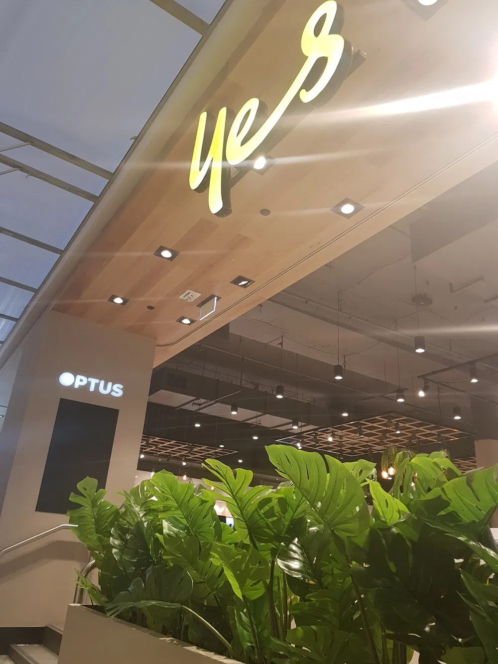 More Colorful Custom Front Lighting LED Signage